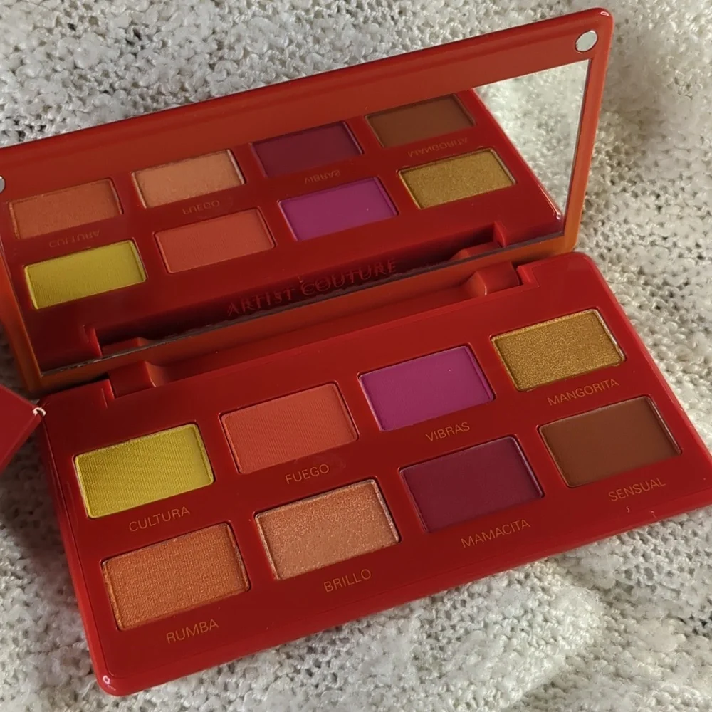 ARTIST COUTURE Caliente Palette, 7.5g/0.20oz